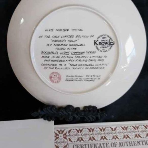 NORMAN ROCKWELL PLATE #3 IN SERIES FROM ROCKWELLS LIGHT CAMPAIGN "FATHERS HELP" - Picture 6 of 7